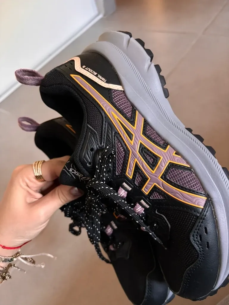 Używany Asics Running Shoes bike — zdjęcie 4 z 9