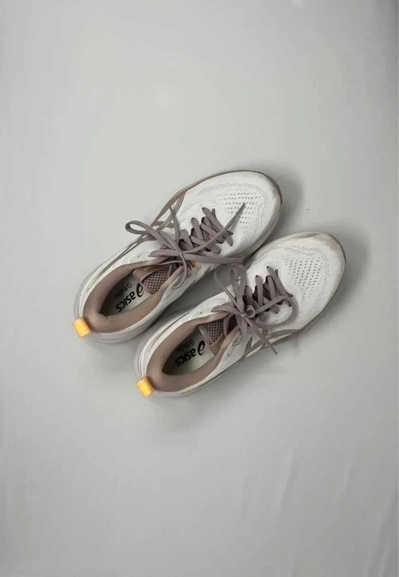 Używany Asics Gel Pulse 16 Running Shoes