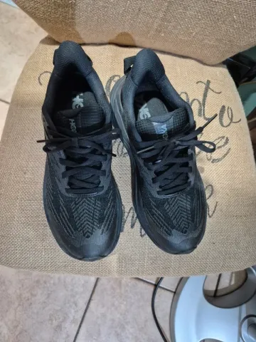 Used Hoka Trailrunning Shoes 2026 bike — image 1 of 4