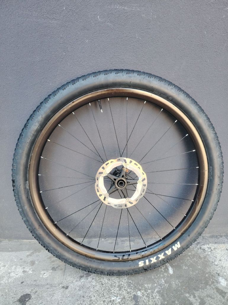 Used Syncros X-28 TR Wheels 2026 bike — image 8 of 10