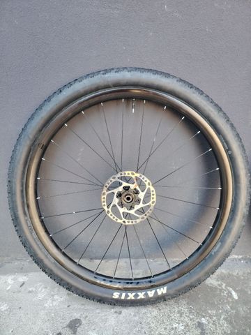 Used Syncros X-28 TR Wheels 2026 bike — image 2 of 10