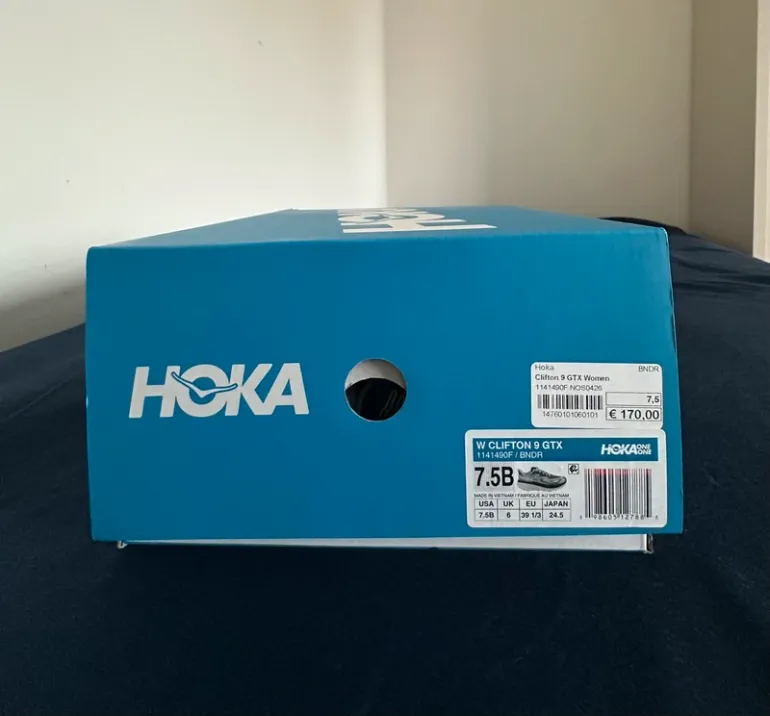Used Hoka Clifton 9 GTX bike — image 6 of 7