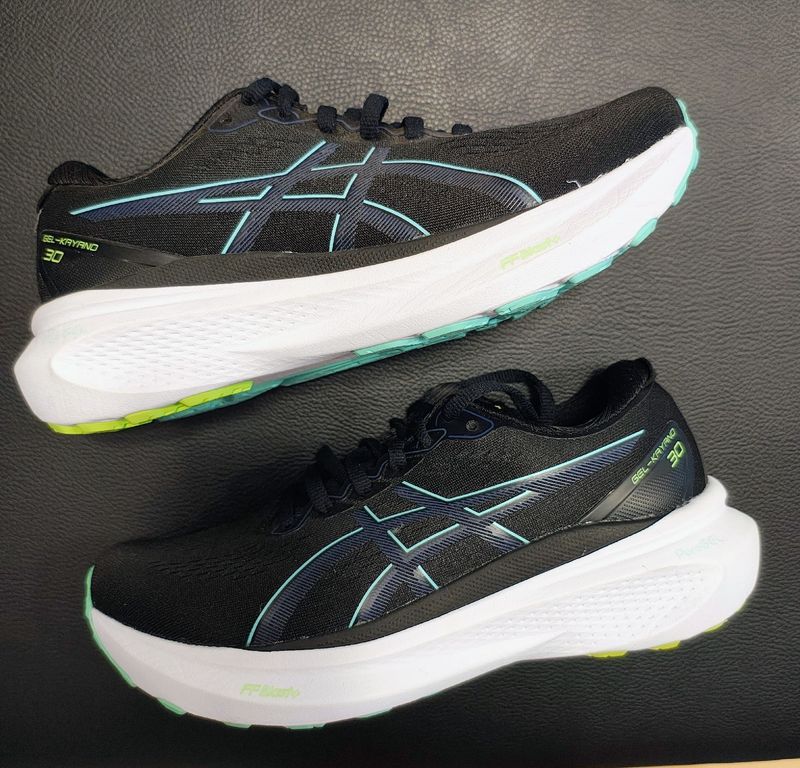 Used Asics Gel Kayano 30 Running Shoes