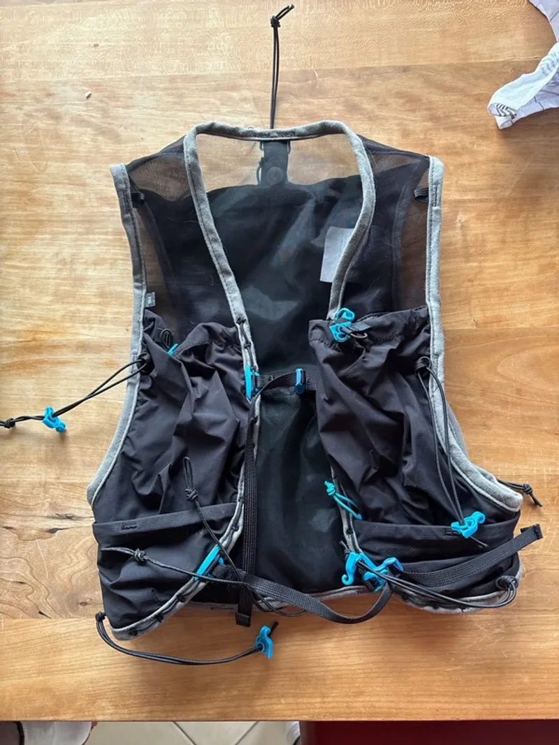 Used Ultimate Direction Laufweste Running Accessories