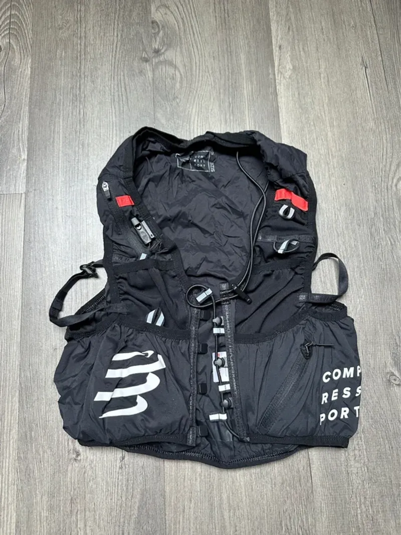 Gebrauchtes Compressport Trail 10L Running Accessories