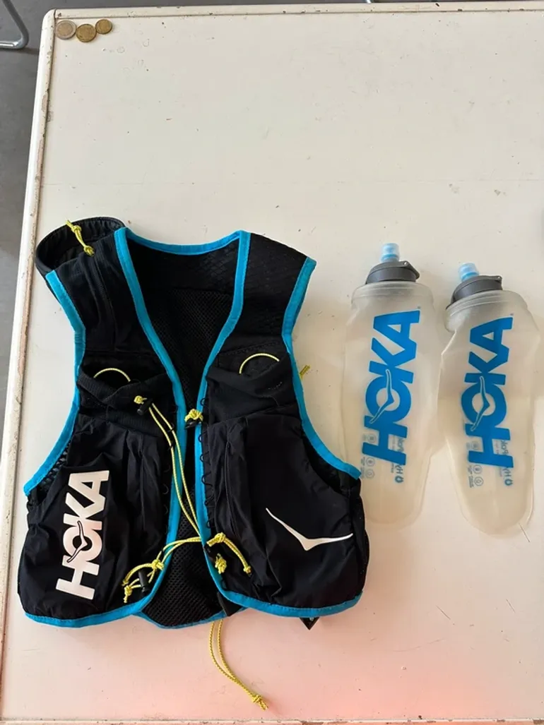 Used Hoka Trail Running Gilet 10l bike — image 5 of 6