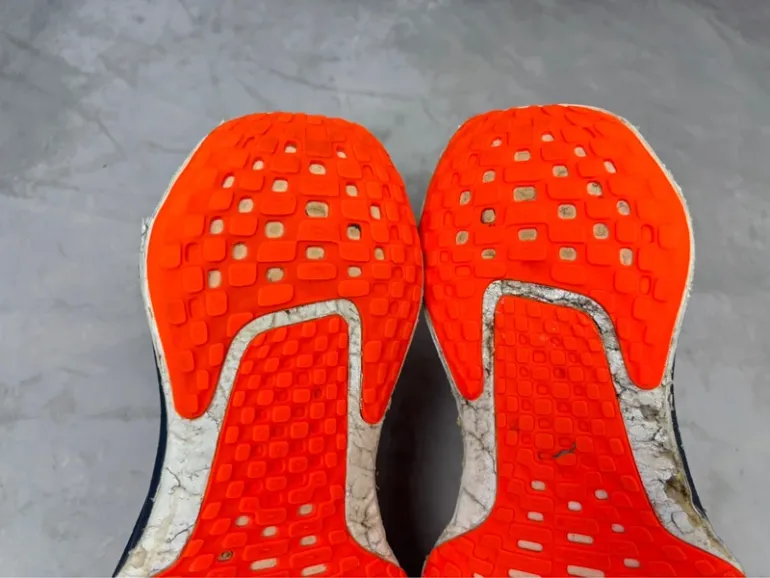 Last ZoomX Invincible Run Flyknit 3 bike usato — immagine 9 di 12