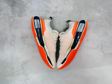 Last ZoomX Invincible Run Flyknit 3 bike usato — immagine 5 di 12