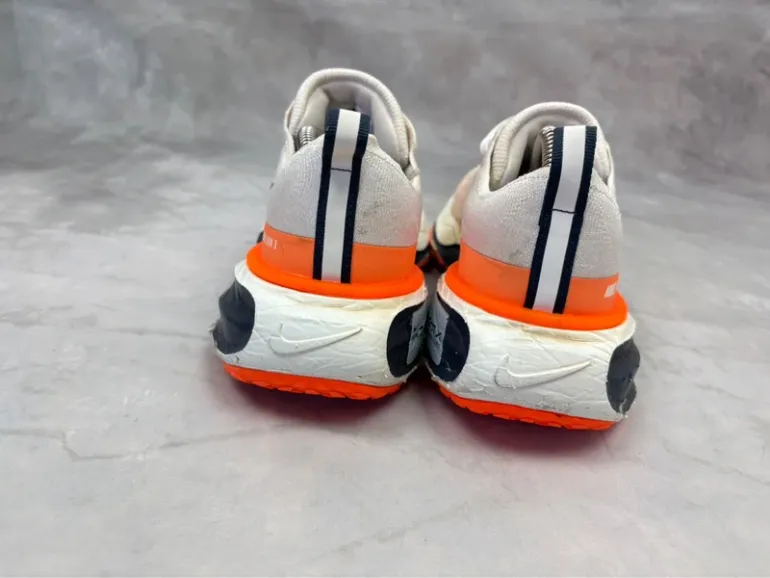 Last ZoomX Invincible Run Flyknit 3 bike usato — immagine 10 di 12