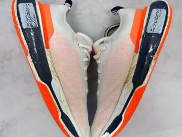 Last ZoomX Invincible Run Flyknit 3 bike usato — immagine 6 di 12