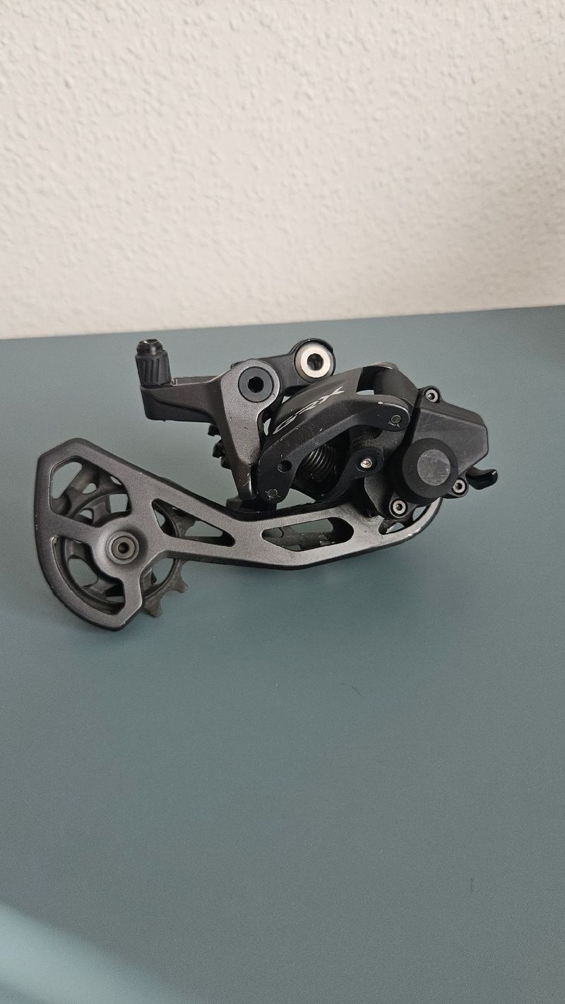 Used Shimano GRX RD-RX820 2025 Drivetrain & Pedals