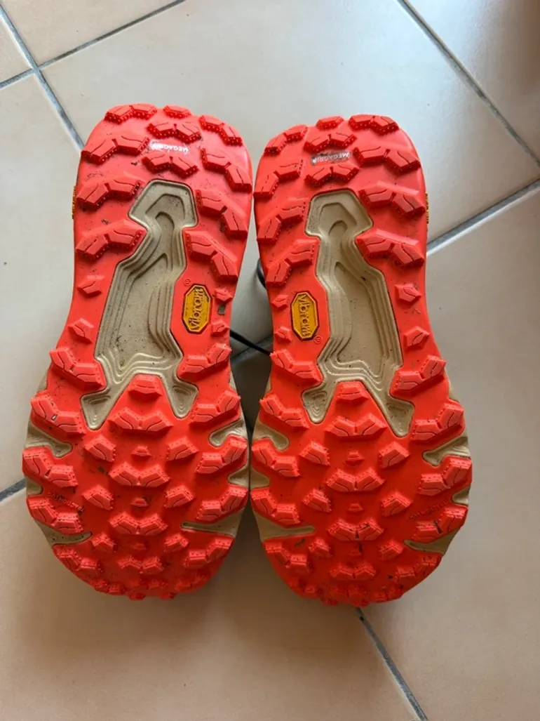 Used New Balance Fresh Foam X Hierro v2 bike — image 5 of 9