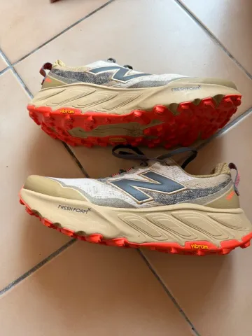 Used New Balance Fresh Foam X Hierro v2 bike — image 4 of 9