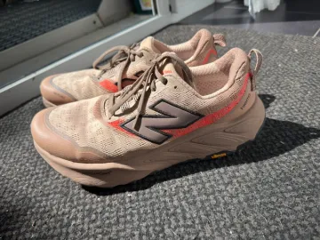 New Balance Hierro bike usato — immagine 1 di 8