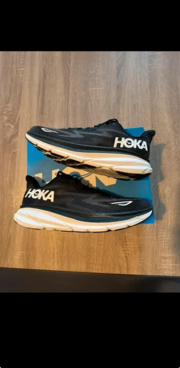 Hoka Clifton 9 bike usato — immagine 1 di 10