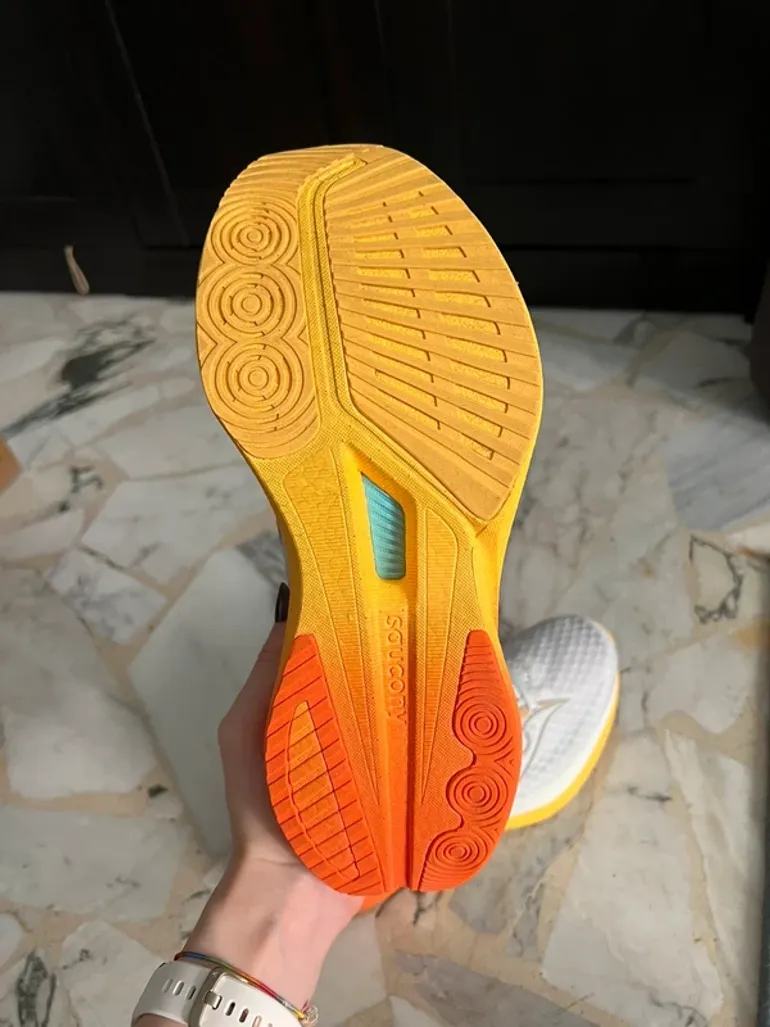 Saucony Endorphin Speed 5 bike usato — immagine 5 di 7