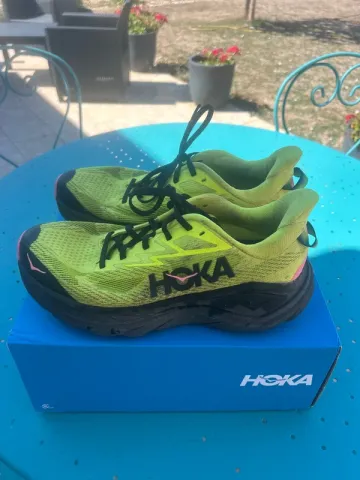Hoka Challenger 8 bike usato — immagine 2 di 6
