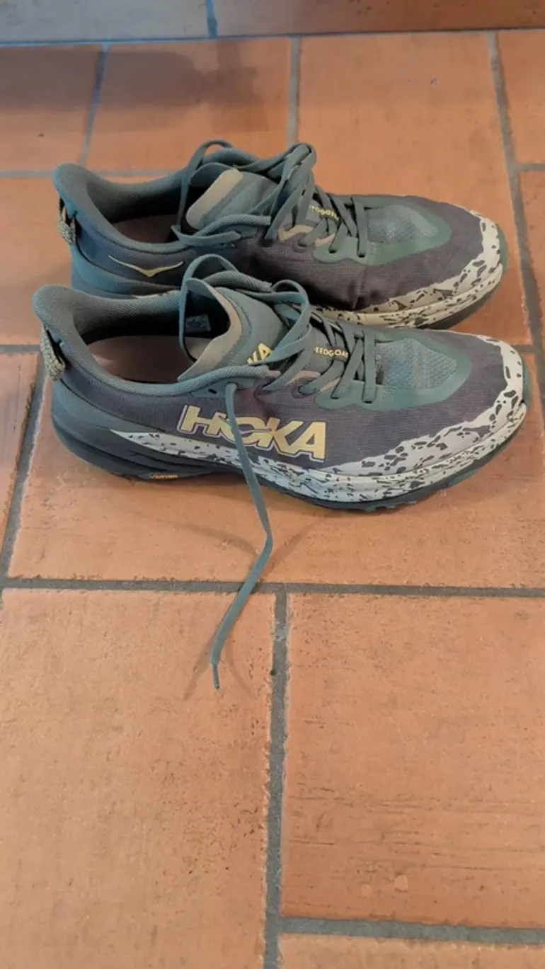 Used Hoka Speedgoat 6 bike — image 3 of 7