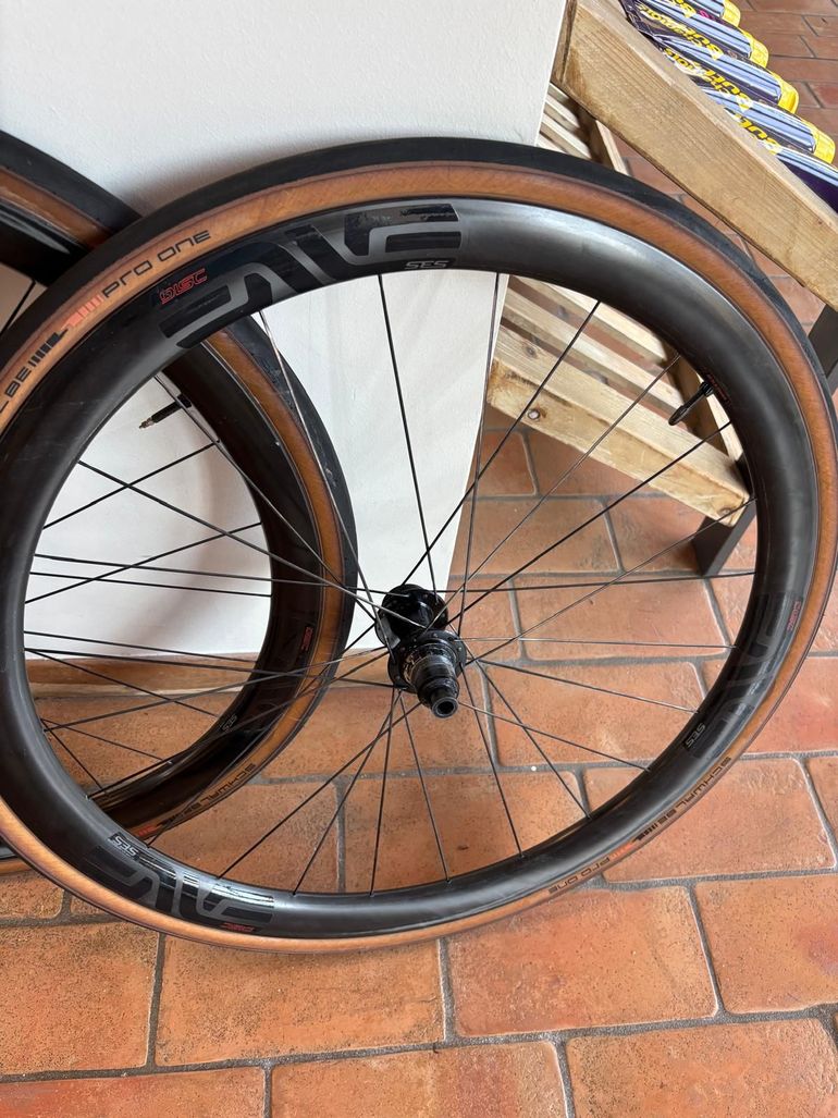 Brugt Enve SES 4.5 Wheelset 2024 bike — billede 2 af 6