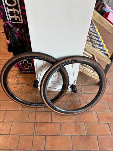 Brugt Enve SES 4.5 Wheelset 2024 bike — billede 1 af 6