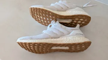 Used Adidas Ultra Boost bike — image 8 of 9