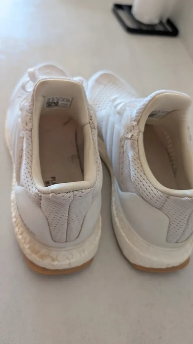 Used Adidas Ultra Boost bike — image 4 of 9