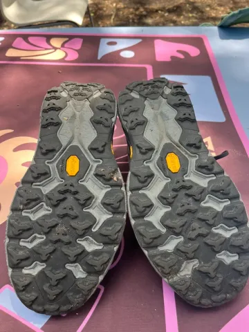 Used Hoka Speedgoat Gore-Tex bike — image 3 of 5