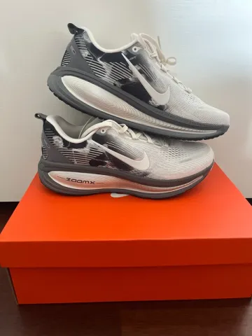 Tweedehands Nike Vomero 18 bike — afbeelding 4 van 4