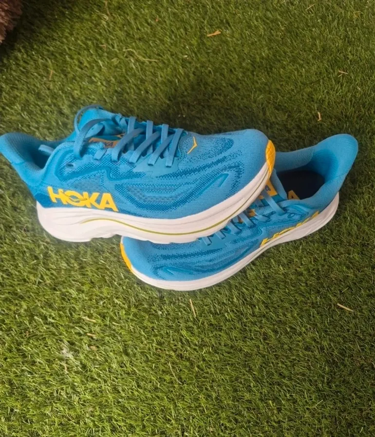 Used Hoka Running Shoes bike — image 2 of 2
