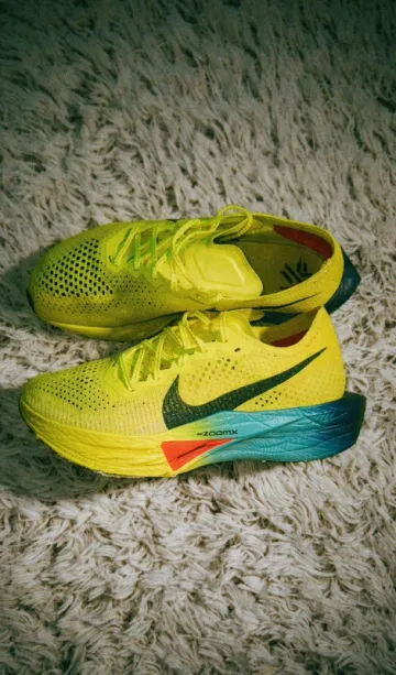 Used Nike ZoomX Vaporfly 3 bike — image 1 of 5
