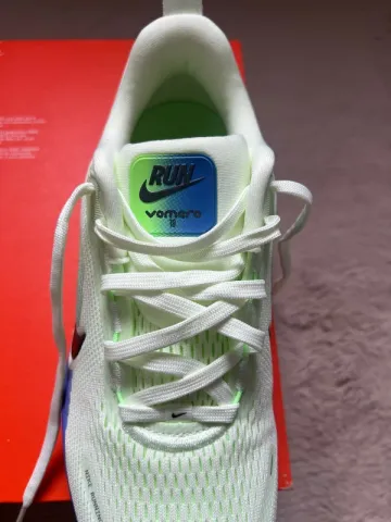 Used Nike Vomero 18 ZoomX bike — image 5 of 5