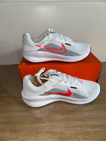 Tweedehands Nike Running Shoes bike — afbeelding 2 van 10