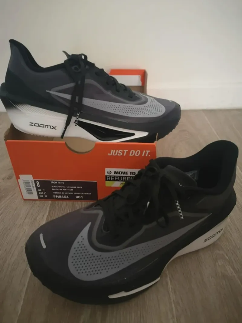 Used Nike Zoom Fly 6 Running Shoes