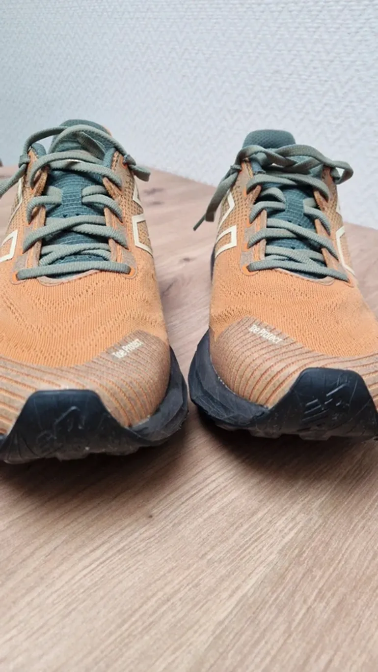 Gebrauchtes New Balance FuelCell Venym bike — Bild 2 von 6