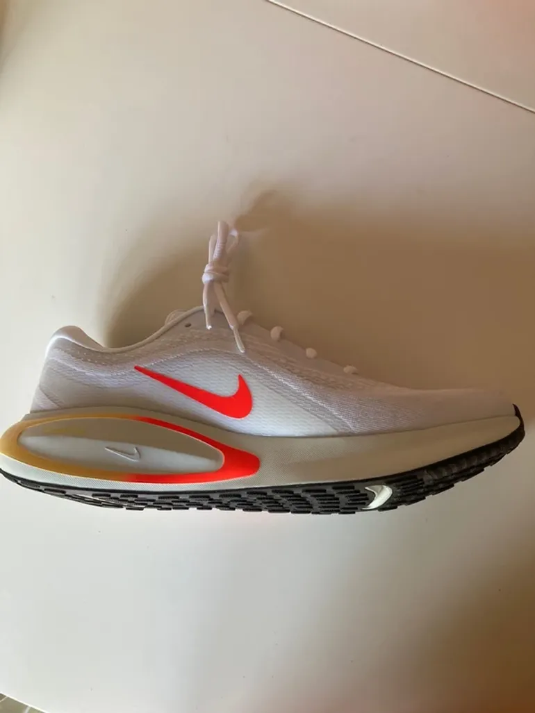 Tweedehands Nike Journey Run bike — afbeelding 3 van 10