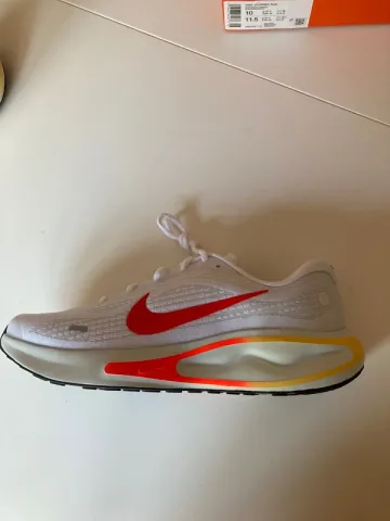 Tweedehands Nike Journey Run bike — afbeelding 2 van 10