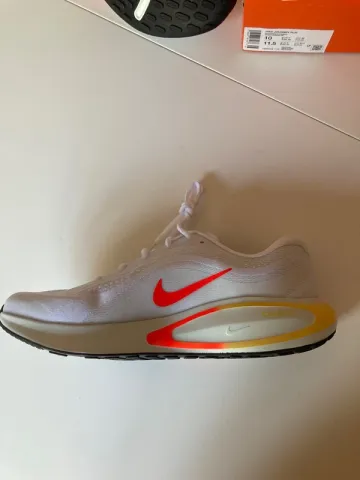 Tweedehands Nike Journey Run bike — afbeelding 4 van 10