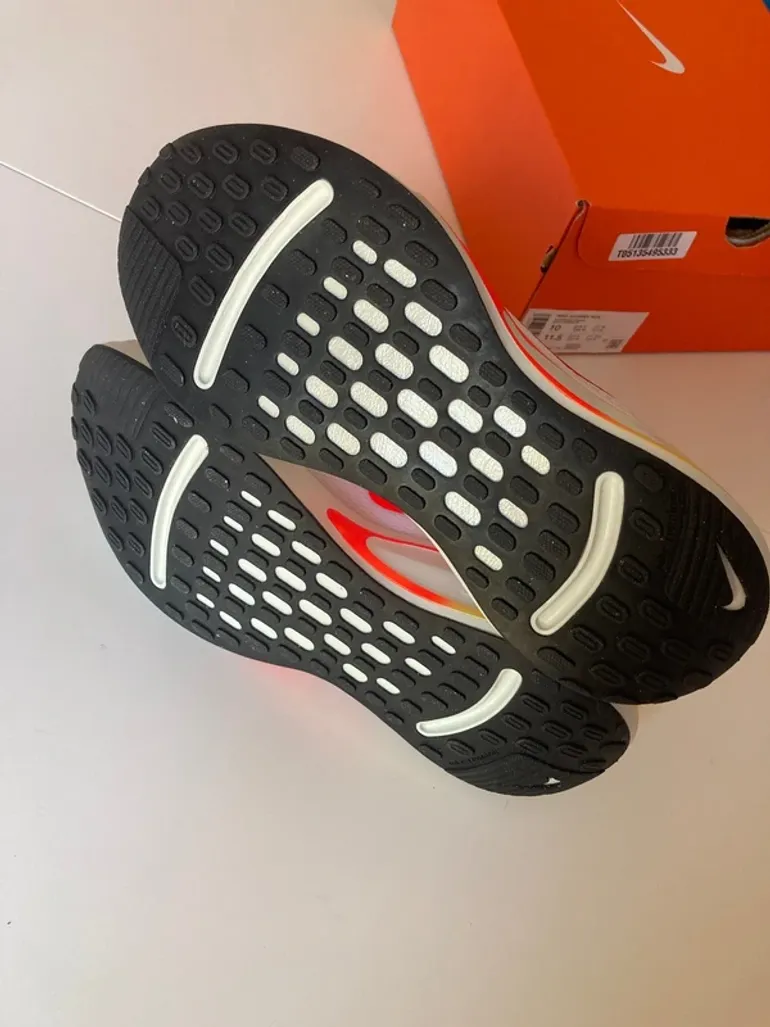 Tweedehands Nike Journey Run bike — afbeelding 9 van 10