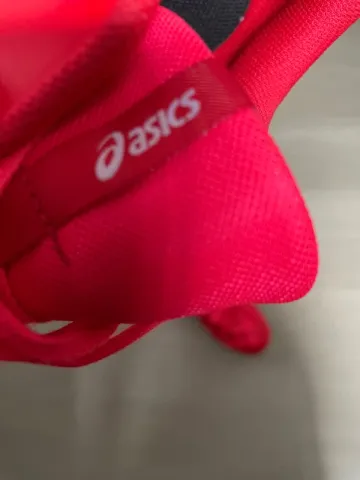 Używany Asics Spikes bike — zdjęcie 4 z 5
