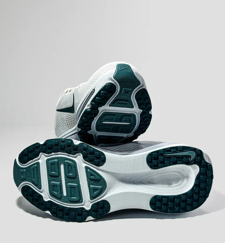 Used Nike ZoomX 18 bike — image 3 of 5