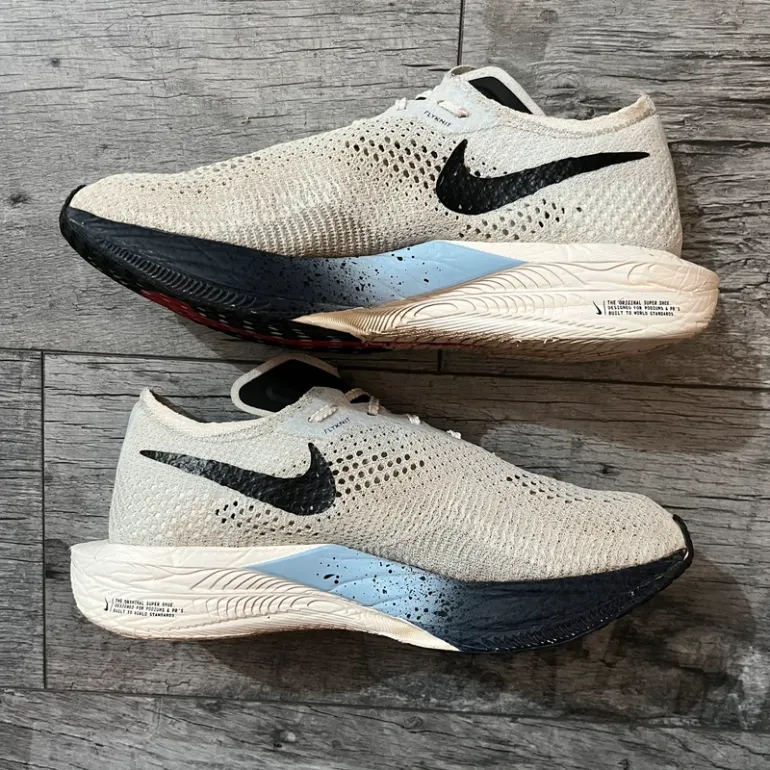 Used Nike ZoomX VaporFly 3 bike — image 2 of 3