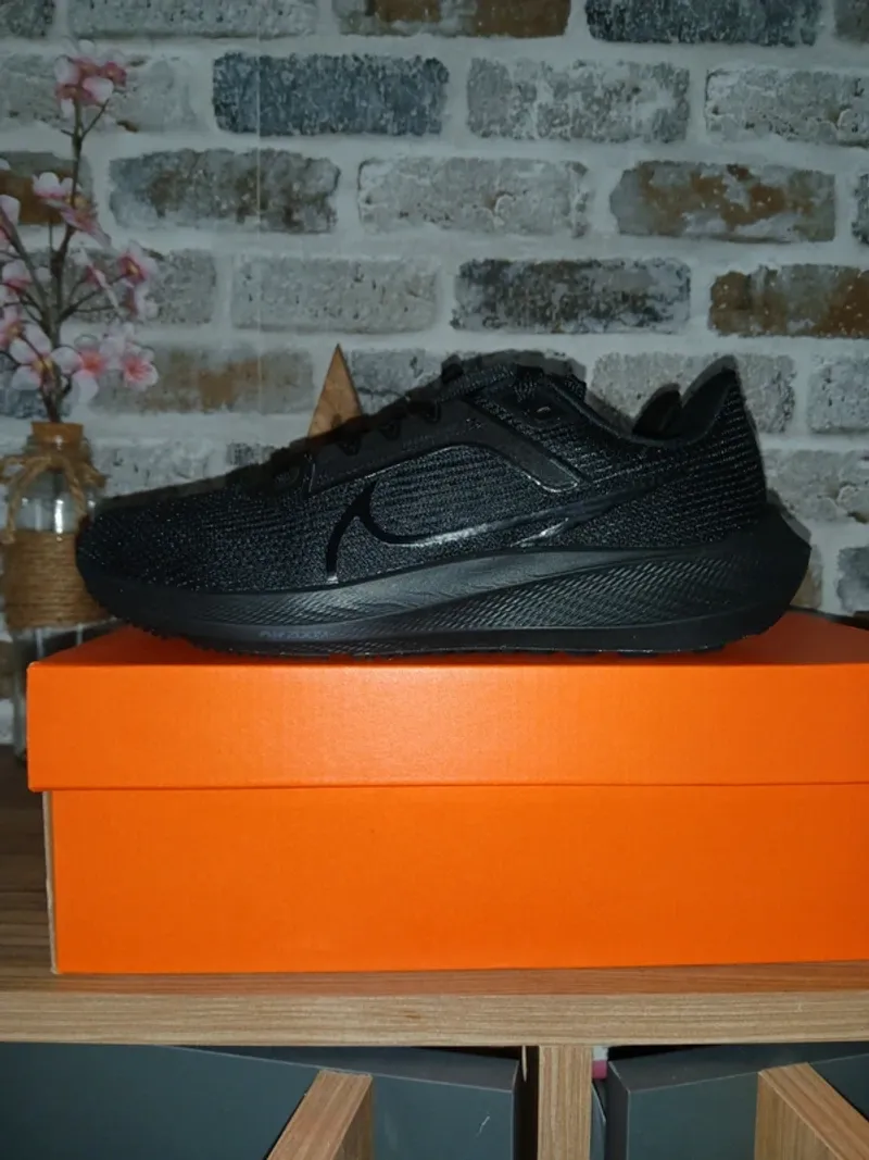 Gebrauchtes Pegasus Air Zoom 40 Running Shoes