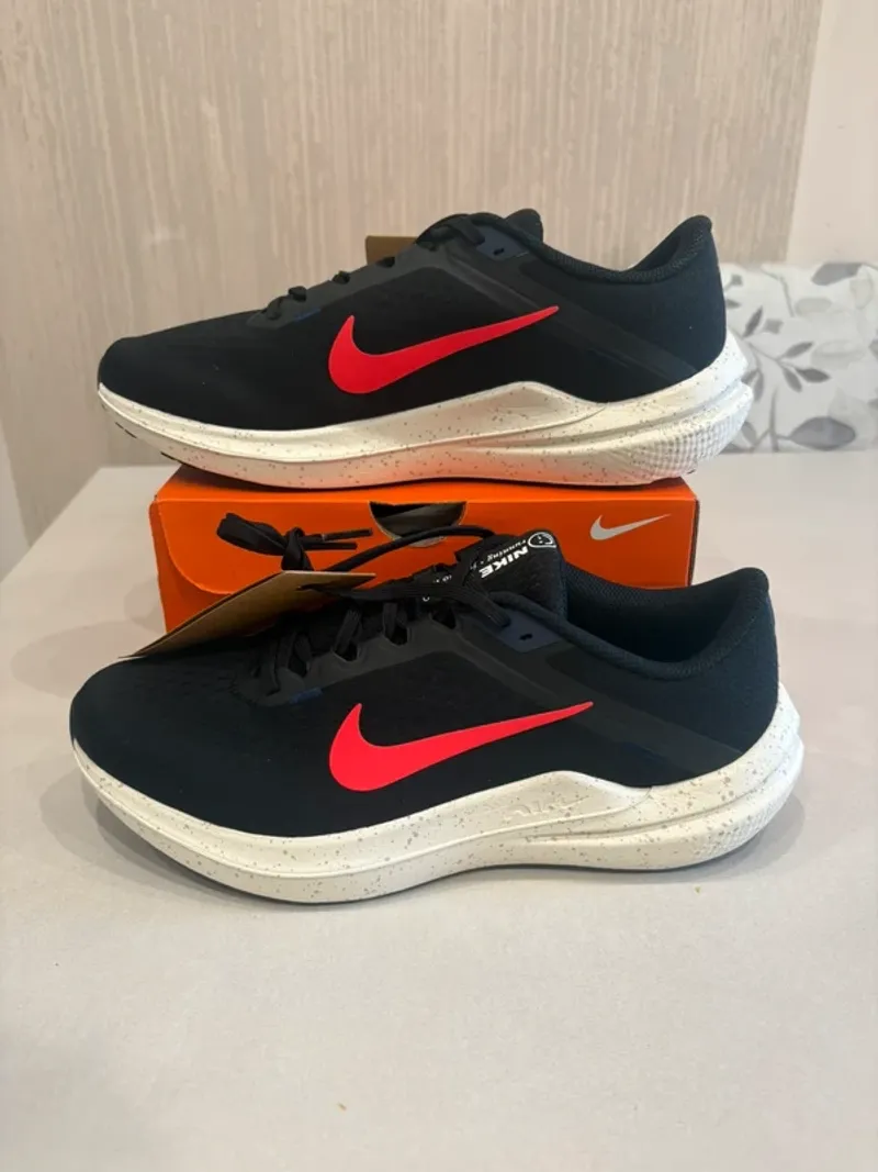 Gebrauchtes Nike Air Winflo 10 Running Shoes