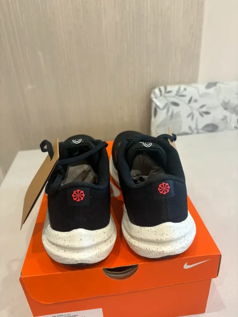 Used Nike Air Winflo 10 bike — image 4 of 10