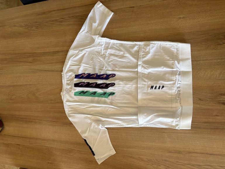 Używany MAAP Jersey bike — zdjęcie 3 z 3