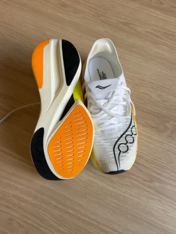 Tweedehands Saucony Endorphin Elite bike — afbeelding 3 van 3