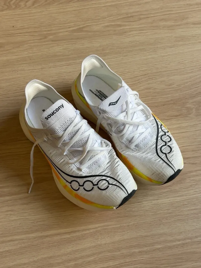 Used Saucony Endorphin Elite Running Shoes