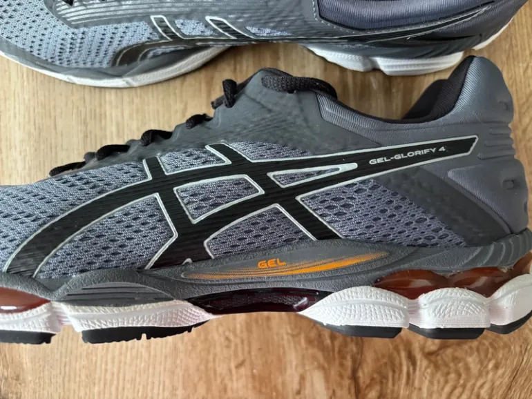 Asics Gel Glorify 4 bike d'occasion — image 5 sur 8