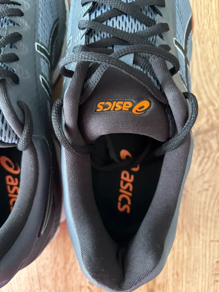 Asics Gel Glorify 4 bike d'occasion — image 8 sur 8