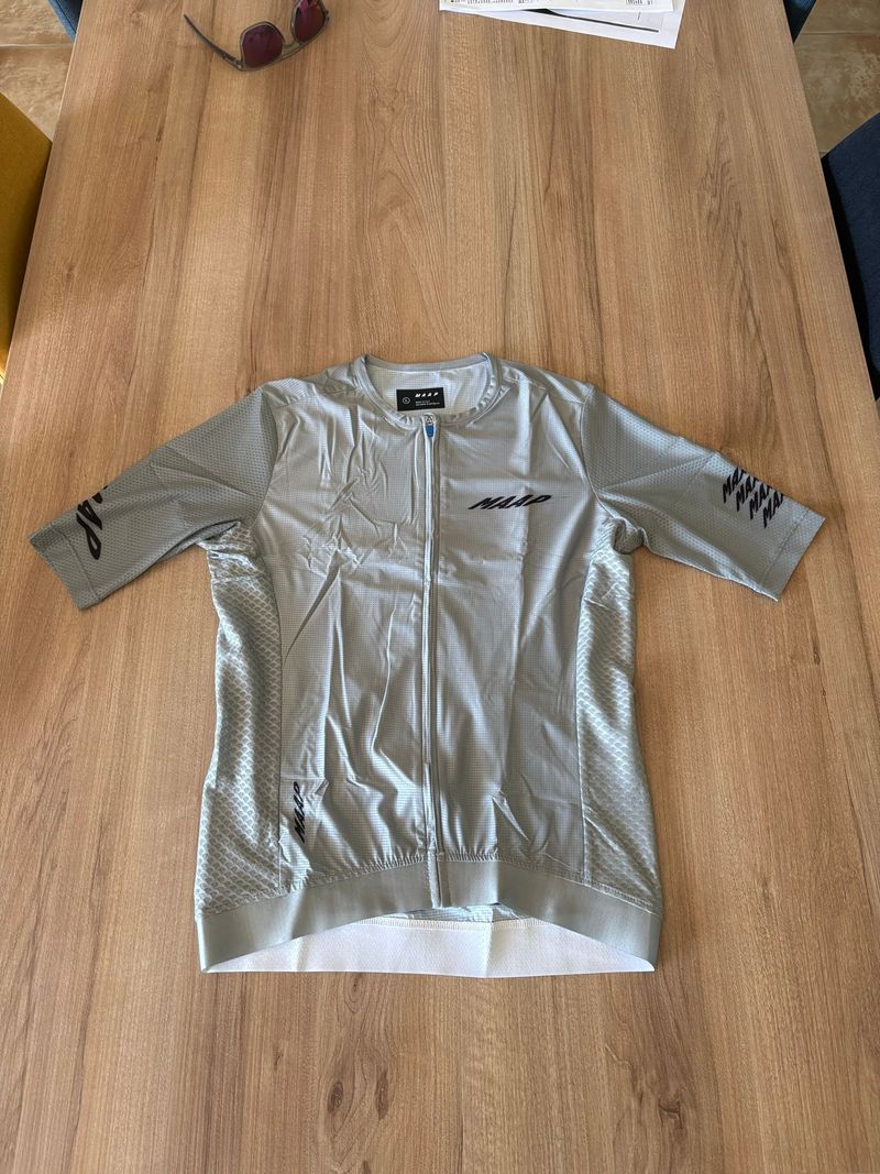 Used MAAP Jersey Cycling Clothing